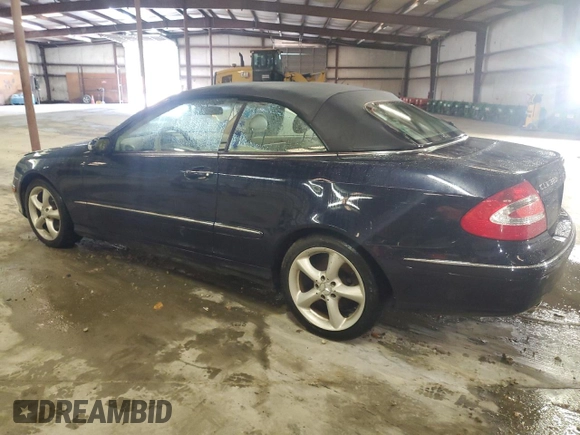 2005 Mercedes-Benz CLK 320 z VIN WDBTK65G45T048797, wystawiony jako Copart lot #71617034 z przebiegiem 84 006 mil mil oraz Szkoda całkowita • Salvage title. Historia ofert i sprzedaży dostępna na DreamBid. Obrazek 2.
