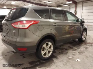 2013 Ford Escape SE with VIN 1FMCU9G90DUD80140, listed as a IAAI auction lot 41734597 with 182,290 mi miles. Bid and sale history available at carsss.com. Image 4.