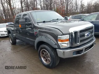 2008 Ford Super Duty F-250 SRW XL with VIN 1FTSW21R58ED06268, listed as a IAAI auction lot 41489946 with 164,643 mi miles. Bid and sale history available at carsss.com. Image 1.