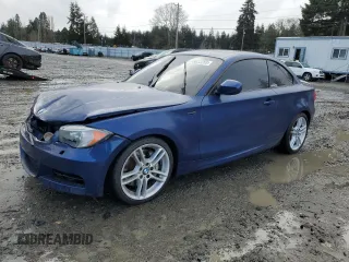 2013 BMW 1 Series 135i with VIN WBAUC9C52DVY60024, listed as a Copart auction lot 43833255 with 84,684 mi miles and Salvage Title. Bid and sale history available at carsss.com. Image 1.