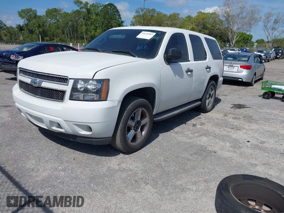 2009 Chevrolet Tahoe Police with VIN 1GNEC03099R267694, listed as a IAAI auction lot 41625587 with 141,918 mi miles and . Bid and sale history available at DreamBid. Image 2.