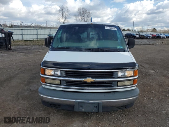 1999 Chevrolet Express with VIN 1GBFG15R2X1123701, listed as a Copart auction lot 53160905 with 185,995 mi miles and Clean Title. Bid and sale history available at carsss.com. Image 5.