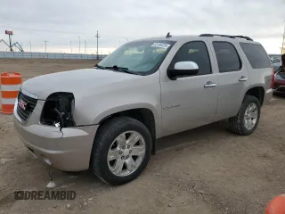 2008 GMC Yukon SLT w/4SA with VIN 1GKFK13018J218030, listed as a Copart auction lot 85196224 with 240,080 mi miles and Salvage Title. Bid and sale history available at carsss.com. Image 1.