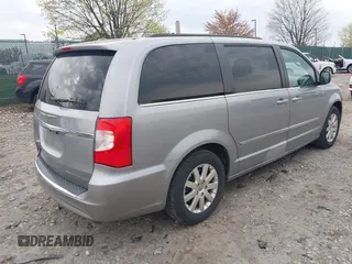 2014 Chrysler Town & Country Touring with VIN 2C4RC1BG7ER365013, listed as a IAAI auction lot 42028026 with 178,075 mi miles. Bid and sale history available at carsss.com. Image 4.