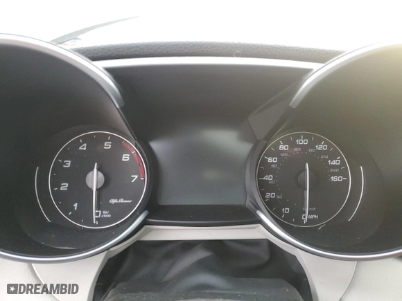 2019 Alfa Romeo Giulia with VIN ZARFAMAN5K7599714, listed as a Copart auction lot 44950765 with 0 mi miles and Salvage Title. Bid and sale history available at carsss.com. Image 9.