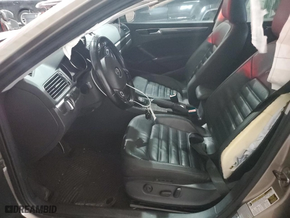 2016 Volkswagen Passat 1.8T SEL with VIN 1VWCT7A39GC063299, listed as a Copart auction lot 41877585 with 188,629 mi miles and Clean Title. Bid and sale history available at carsss.com. Image 7.