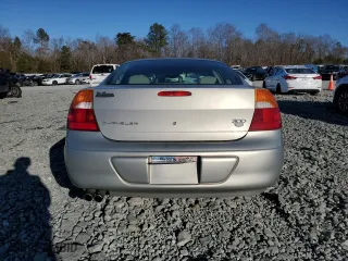 2000 Chrysler 300M with VIN 2C3HE66G8YH319640, listed as a Copart auction lot 88080175 with 231,689 mi miles and Salvage Title. Bid and sale history available at carsss.com. Image 6.