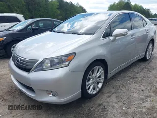 2010 Lexus HS 250h z VIN JTHBB1BA6A2014293, wystawiony jako IAAI lot #41948412 z przebiegiem 224 399 mil mil oraz . Historia ofert i sprzedaży dostępna na DreamBid. Obrazek 17.