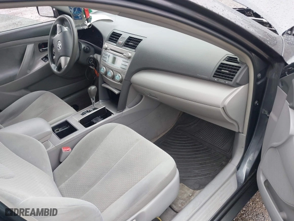 2007 Toyota Camry CE with VIN 4T1BE46K77U688152, listed as a IAAI auction lot 41799406 with 152,033 mi miles. Bid and sale history available at carsss.com. Image 5.