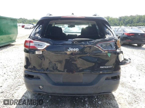 2016 Jeep Cherokee Sport z VIN 1C4PJLAB3GW233584, wystawiony jako Copart lot #61441815 z przebiegiem 168 112 mil mil oraz Szkoda całkowita • Salvage title. Historia ofert i sprzedaży dostępna na DreamBid. Obrazek 6.