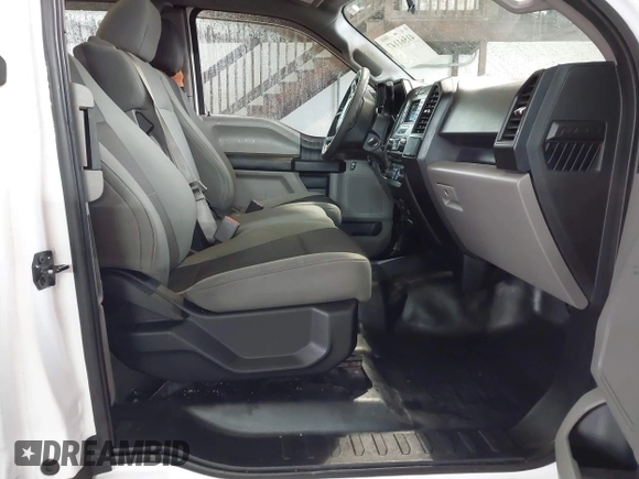 2015 Ford F-150 XL with VIN 1FTEX1C84FKF19753, listed as a IAAI auction lot 41561147 with 170,675 mi miles. Bid and sale history available at carsss.com. Image 5.