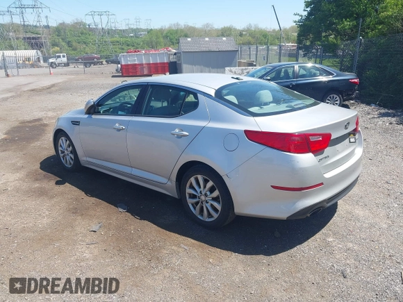 2014 Kia Optima LX with VIN 5XXGM4A72EG339998, listed as a IAAI auction lot 42132720 with 186,989 mi miles. Bid and sale history available at carsss.com. Image 3.