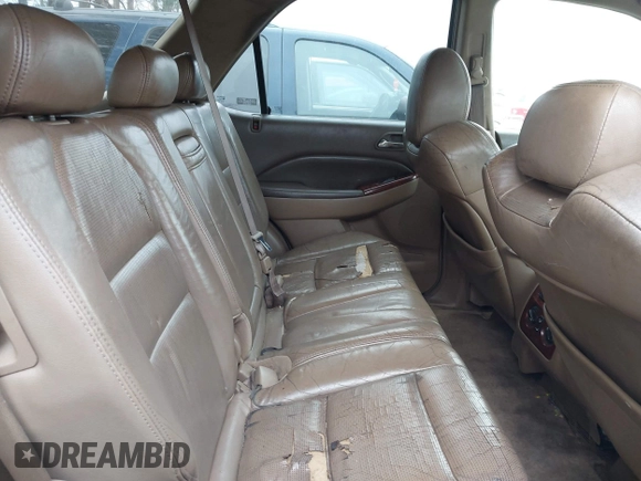2006 Acura MDX with VIN 2HNYD18286H535451, listed as a IAAI auction lot 41382040 with 301,903 mi miles. Bid and sale history available at carsss.com. Image 8.