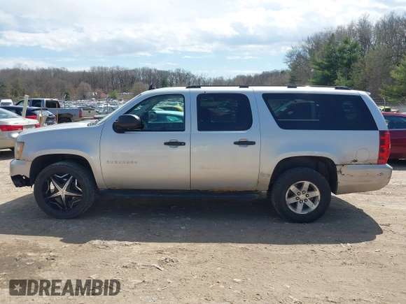 2010 Chevrolet Suburban LS with VIN 1GNUKHE34AR225345, listed as a IAAI auction lot 42106308 with 203,097 mi miles. Bid and sale history available at carsss.com. Image 15.