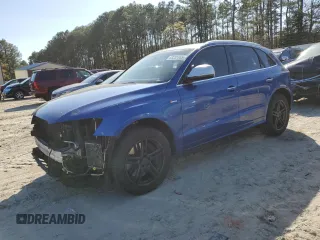 2015 Audi SQ5 Premium Plus z VIN WA1CGAFP0FA121191, wystawiony jako Copart lot #53335865 z przebiegiem 106 034 mil mil oraz Szkody całkowita. Historia ofert i sprzedaży dostępna na DreamBid. Obrazek 1.