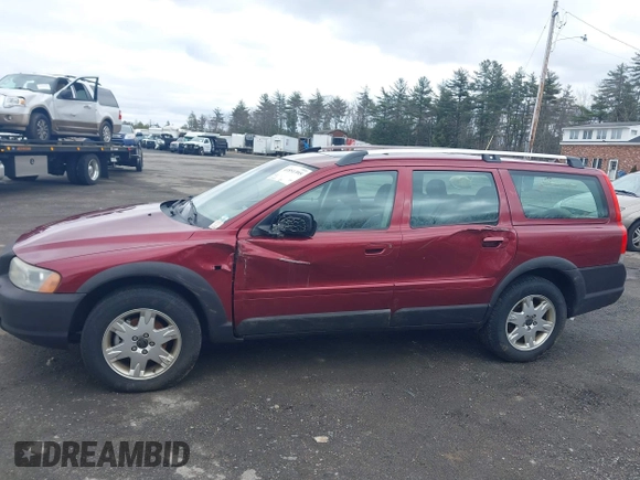 2005 Volvo XC70 with VIN YV1SZ592851203536, listed as a IAAI auction lot 41851395 with 212,201 mi miles and . Bid and sale history available at DreamBid. Image 14.