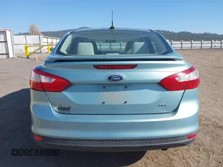 2012 Ford Focus SEL with VIN 1FAHP3H23CL417403, listed as a IAAI auction lot 42043152 with 140,604 mi miles. Bid and sale history available at carsss.com. Image 16.