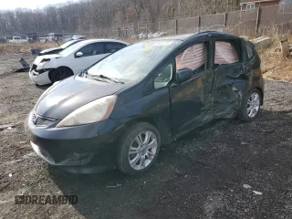 2009 Honda Fit Sport z VIN JHMGE88429C005457, wystawiony jako Copart lot #55435315 z przebiegiem 198 797 mil mil oraz Nie do naprawy • Non repairable. Historia ofert i sprzedaży dostępna na DreamBid. Obrazek 1.