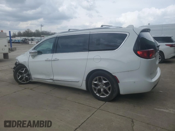 2017 Chrysler Pacifica Limited with VIN 2C4RC1GG6HR504447, listed as a Copart auction lot 53864345 with 122,164 mi miles and Clean Title. Bid and sale history available at DreamBid. Image 2.