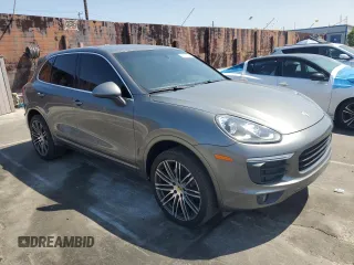 2016 Porsche Cayenne z VIN WP1AA2A22GKA08076, wystawiony jako Copart lot #55059565 z przebiegiem 71 521 mil mil oraz Szkoda całkowita • Salvage title. Historia ofert i sprzedaży dostępna na DreamBid. Obrazek 4.