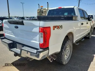 2017 Ford Super Duty F-250 SRW Lariat with VIN 1FT7W2BT7HEC14482, listed as a IAAI auction lot 42079281 with 211,740 mi miles. Bid and sale history available at carsss.com. Image 1.