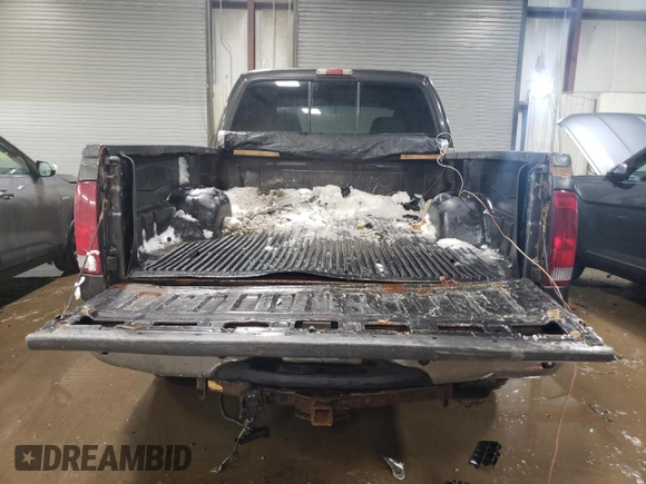 2005 Ford F-250 XL with VIN 1FTSW215X5EC15277, listed as a Copart auction lot 46355635 with 177,231 mi miles and Salvage title. Bid and sale history available at DreamBid. Image 6.