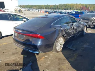 2019 Audi A7 z VIN WAUP2AF23KN033262, wystawiony jako IAAI lot #40678864 z przebiegiem 97 925 mil mil oraz . Historia ofert i sprzedaży dostępna na DreamBid. Obrazek 4.