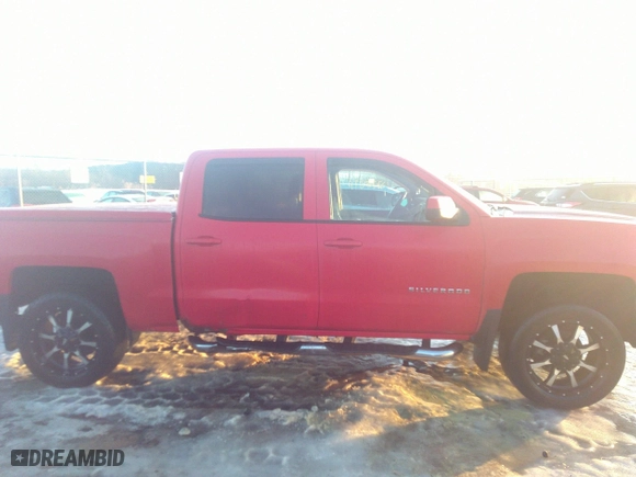 2014 Chevrolet Silverado 1500 LT with VIN 3GCUKREC0EG106440, listed as a IAAI auction lot 41635561 with 180,101 mi miles. Bid and sale history available at carsss.com. Image 13.