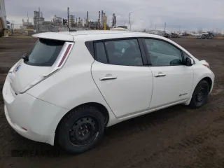 2016 Nissan LEAF S with VIN 1N4AZ0CP0GC300431, listed as a Copart auction lot 52437255 with 128,793 mi miles and Clean Title. Bid and sale history available at carsss.com. Image 3.