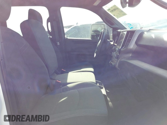 2024 Ram 2500 Tradesman with VIN 3C6UR5CLXRG222734, listed as a IAAI auction lot 41689397 with 4,685 mi miles and . Bid and sale history available at DreamBid. Image 5.