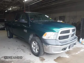 2019 Ram 1500 Express z VIN 1C6RR7FG3KS645296, wystawiony jako IAAI lot #41539731 z przebiegiem 160 804 mil mil oraz . Historia ofert i sprzedaży dostępna na DreamBid. Obrazek 1.