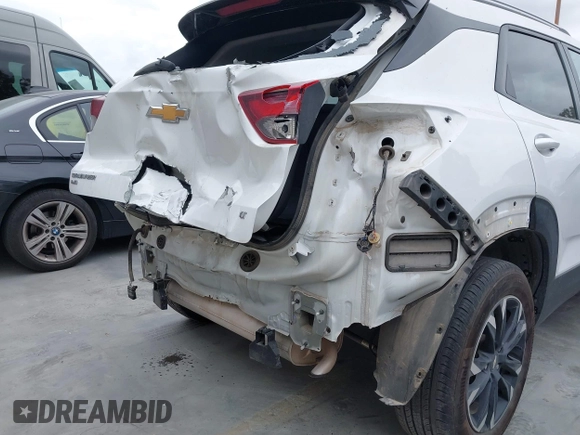 2023 Chevrolet TrailBlazer LT with VIN KL79MRSL5PB190333, listed as a IAAI auction lot 42040673 with 43,209 mi miles and . Bid and sale history available at DreamBid. Image 12.