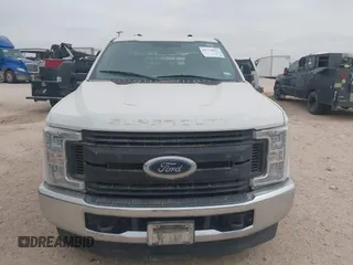 2017 Ford F-350 XL with VIN 1FT7W3AT2HED60747, listed as a IAAI auction lot 41734657 with 182,577 mi miles and . Bid and sale history available at DreamBid. Image 6.