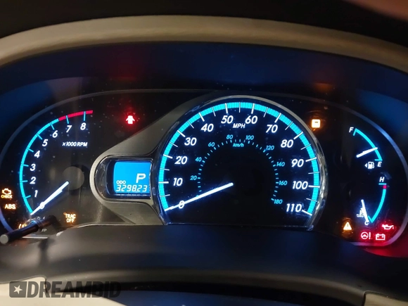 2012 Toyota Sienna XLE AAS with VIN 5TDYK3DCXCS208178, listed as a IAAI auction lot 41788262 with 329,823 mi miles and . Bid and sale history available at carsss.com. Image 15.