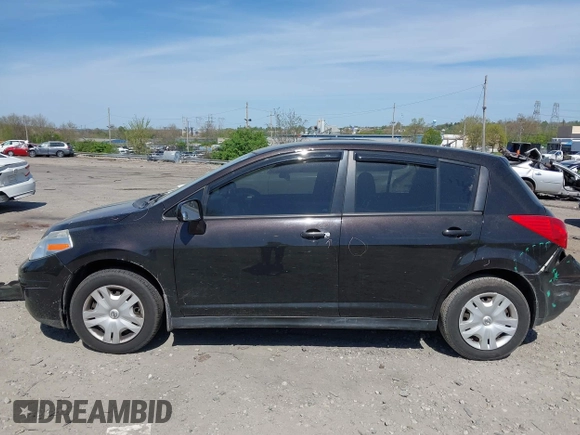 2011 Nissan Versa 1.8 S with VIN 3N1BC1CP8BL420418, listed as a IAAI auction lot 42098675 with 220,110 mi miles. Bid and sale history available at carsss.com. Image 13.
