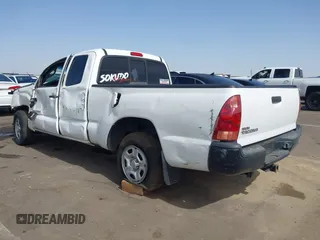 2006 Toyota Tacoma z VIN 5TETX22N16Z230281, wystawiony jako IAAI lot #41692542 z przebiegiem 89 520 mil mil oraz . Historia ofert i sprzedaży dostępna na DreamBid. Obrazek 3.