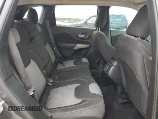 2017 Jeep Cherokee Sport с VIN 1C4PJLAB2HW641088, выставлен на аукционе Copart как лот 53903025 с пробегом 141 740 миль миль и Списание • Salvage title. История ставок и продаж доступна на DreamBid. Изображение 11.