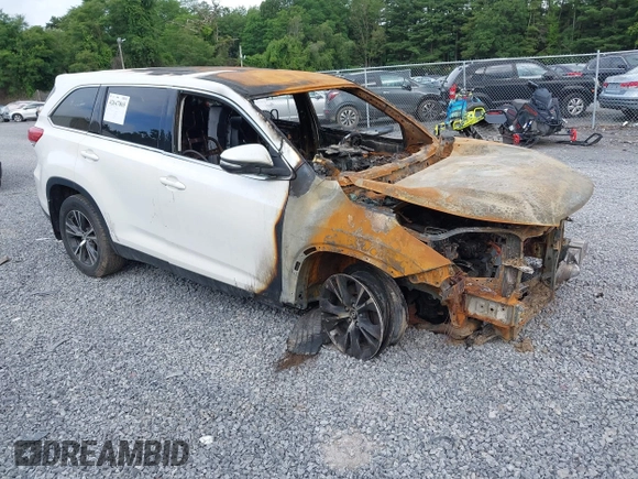 2019 Toyota Highlander LE с VIN 5TDBZRFH8KS955063, выставлен на аукционе IAAI как лот 42647865 с пробегом 63 275 миль миль и . История ставок и продаж доступна на DreamBid. Изображение 1.