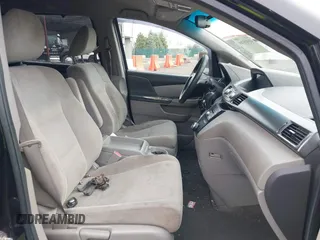 2012 Honda Odyssey EX with VIN 5FNRL5H46CB096547, listed as a IAAI auction lot 41919700 with 165,882 mi miles and . Bid and sale history available at carsss.com. Image 5.