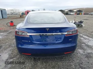 2017 Tesla Model S 100D with VIN 5YJSA1E25HF184502, listed as a IAAI auction lot 41834310 with 92,887 mi miles and . Bid and sale history available at DreamBid. Image 17.