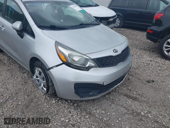 2013 Kia Rio LX z VIN KNADM4A33D6111258, wystawiony jako IAAI lot #39934097 z przebiegiem 53 008 mil mil oraz . Historia ofert i sprzedaży dostępna na DreamBid. Obrazek 6.