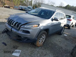 2015 Jeep Cherokee Latitude with VIN 1C4PJMCS8FW570785, listed as a IAAI auction lot 41398481 with 150,400 mi miles and . Bid and sale history available at DreamBid. Image 17.