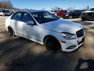 2013 Mercedes-Benz C 300 Sport with VIN WDDGF8AB1DG079449, listed as a Copart auction lot 48121915 with 103,766 mi miles and Clean Title. Bid and sale history available at DreamBid. Image 11.