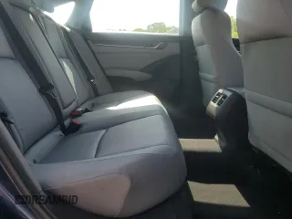 2018 Honda Accord EX z VIN 1HGCV1F4XJA201531, wystawiony jako Copart lot #59011995 z przebiegiem 180 265 mil mil oraz Szkoda całkowita • Salvage title. Historia ofert i sprzedaży dostępna na DreamBid. Obrazek 10.