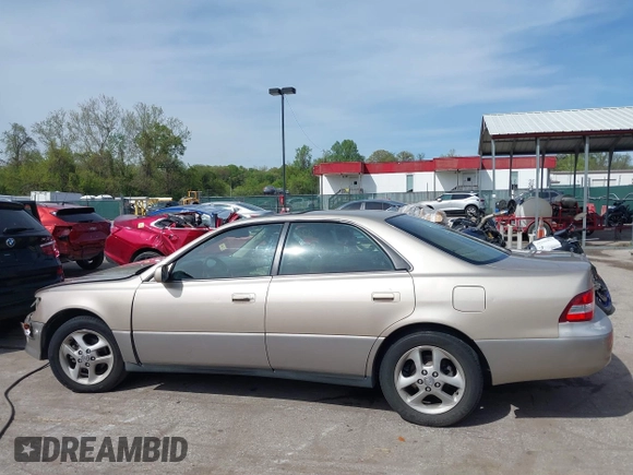 2000 Lexus ES 300 с VIN JT8BF28G6Y0255508, выставлен на аукционе IAAI как лот 39224066 с пробегом 194 386 миль миль и . История ставок и продаж доступна на DreamBid. Изображение 14.