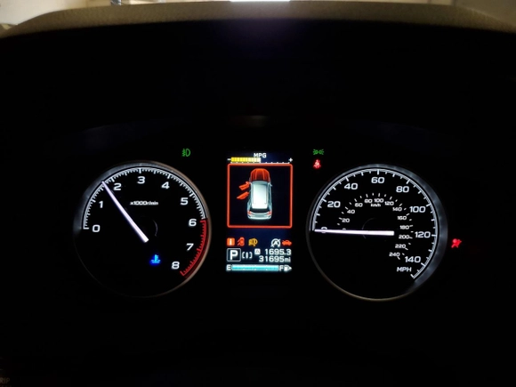 2022 Subaru Forester Premium z VIN JF2SKADC7NH498768, wystawiony jako Copart lot #50500395 z przebiegiem 31 695 mil mil oraz Czysty tytuł • Clean title. Historia ofert i sprzedaży dostępna na DreamBid. Obrazek 9.