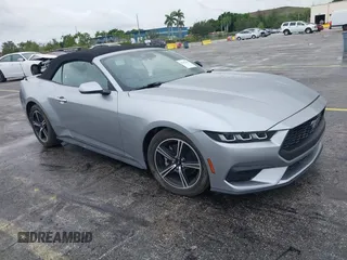 2024 Ford Mustang EcoBoost z VIN 1FAGP8UH2R5124950, wystawiony jako IAAI lot #42662462 z przebiegiem 32 858 mil mil oraz . Historia ofert i sprzedaży dostępna na DreamBid. Obrazek 1.