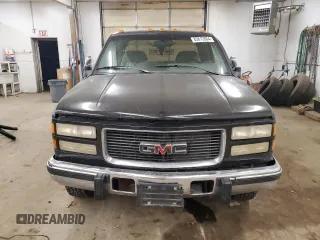 1993 GMC Sierra 1500 with VIN 1GTHC39F2PE543530, listed as a Copart auction lot 83612804 with 200,011 mi miles and Clean Title. Bid and sale history available at DreamBid. Image 5.