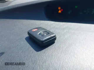 2011 Toyota Prius I z VIN JTDKN3DU4B0272319, wystawiony jako IAAI lot #42050245 z przebiegiem 283 855 mil mil oraz . Historia ofert i sprzedaży dostępna na DreamBid. Obrazek 11.