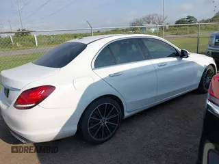 2019 Mercedes-Benz C 300 with VIN 55SWF8DB1KU308347, listed as a IAAI auction lot 42143198 with Not provided miles and . Bid and sale history available at DreamBid. Image 4.